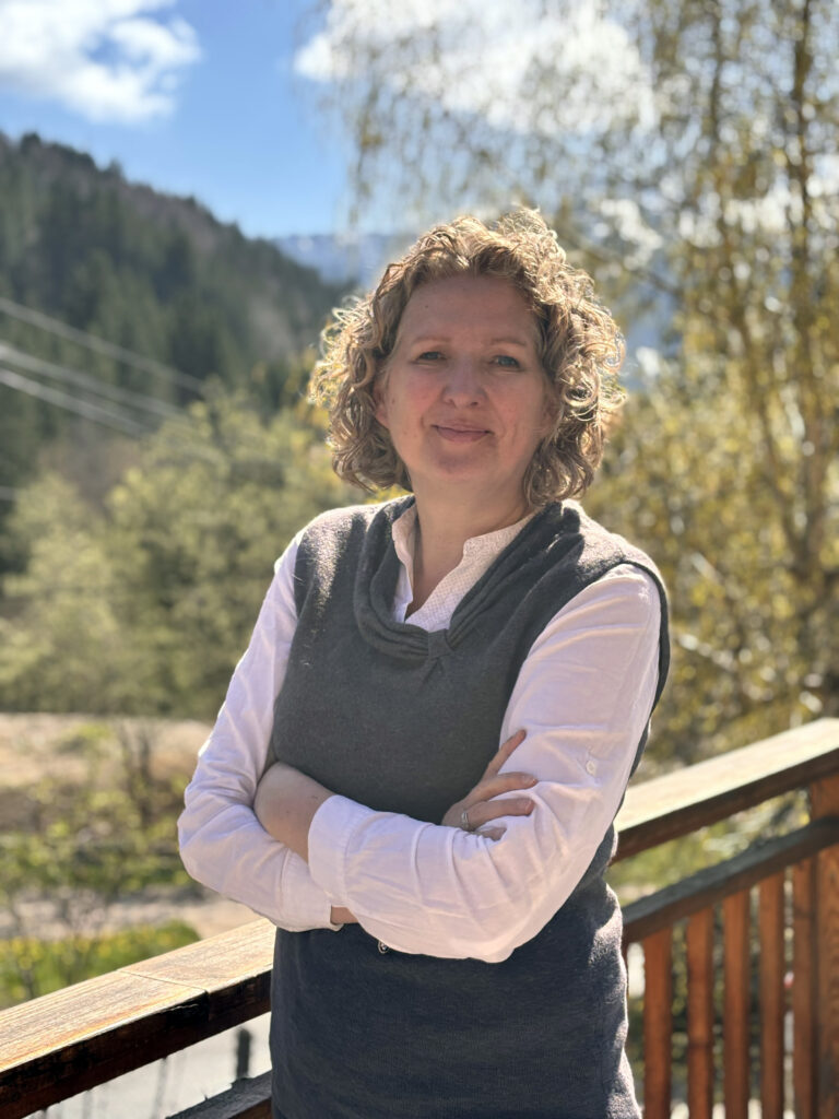 Estelle Morris motional Wellbeing Coach
